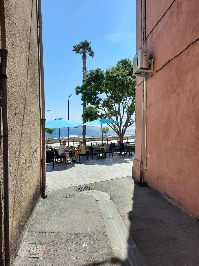 Appartement Renovated Fully Equipped Studio For 2 To 4 Pers à La Ciotat Extérieur photo