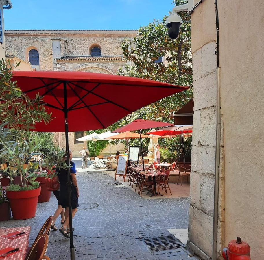 Appartement Renovated Fully Equipped Studio For 2 To 4 Pers à La Ciotat Extérieur photo